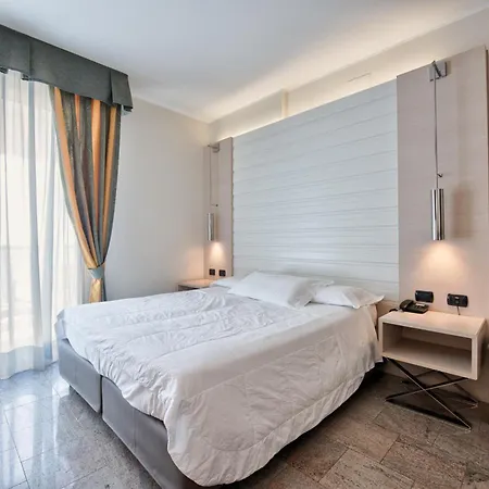 Columbus Hotel 4*