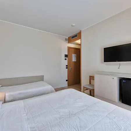 Columbus 4*