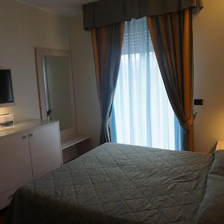 Columbus Hotel 4*